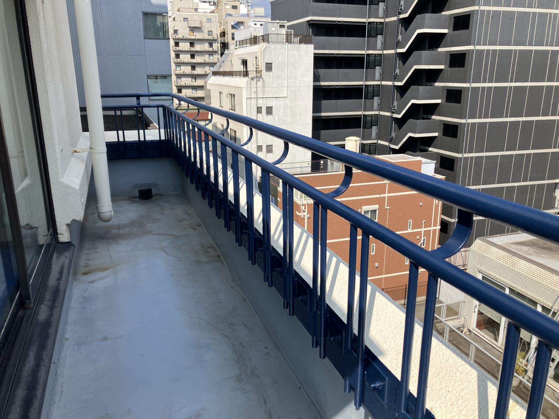 下部分まで丸ごと錆を封じ込めます。