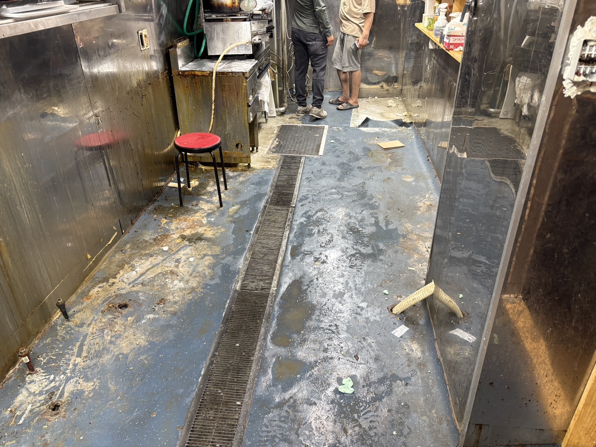 【漏水】階下への漏水が激しい厨房の防水