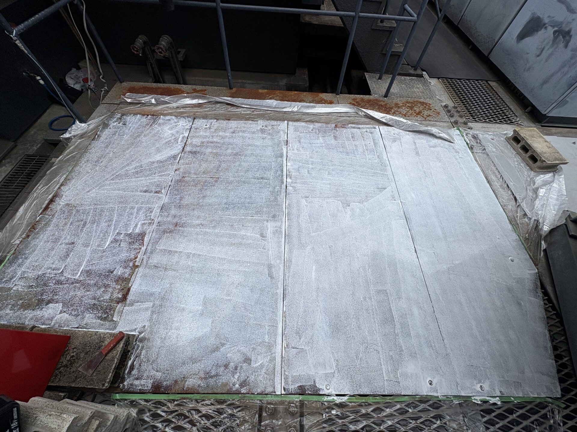 MP-1000を塗布、酸化防止持続処理を行います。